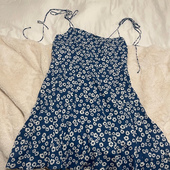 Reformation Presley Dress - Picture 4 of 7